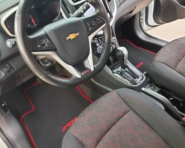 Белый Шевроле Соник, объемом двигателя 1.8 л и пробегом 151 тыс. км за 8500 $, фото 4 на Automoto.ua