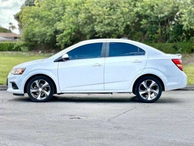 Білий Шевроле Сонік, об'ємом двигуна 1.4 л та пробігом 145 тис. км за 1300 $, фото 5 на Automoto.ua