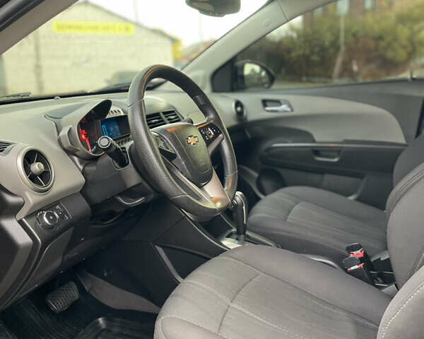Чорний Шевроле Сонік, об'ємом двигуна 1.8 л та пробігом 138 тис. км за 6600 $, фото 20 на Automoto.ua