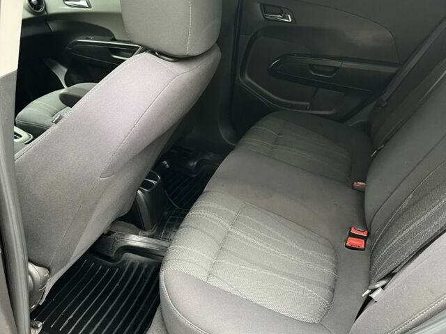 Черный Шевроле Соник, объемом двигателя 1.8 л и пробегом 137 тыс. км за 6500 $, фото 7 на Automoto.ua