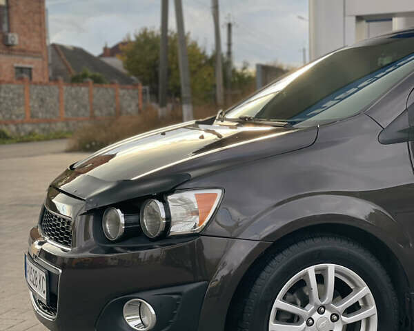 Чорний Шевроле Сонік, об'ємом двигуна 1.8 л та пробігом 138 тис. км за 6600 $, фото 6 на Automoto.ua