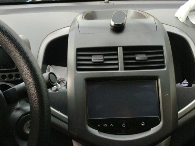 Черный Шевроле Соник, объемом двигателя 1.8 л и пробегом 87 тыс. км за 2400 $, фото 3 на Automoto.ua