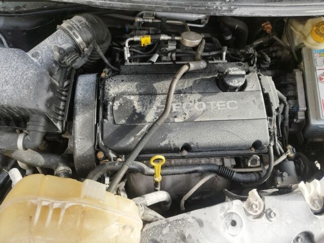 Черный Шевроле Соник, объемом двигателя 1.8 л и пробегом 87 тыс. км за 2500 $, фото 2 на Automoto.ua