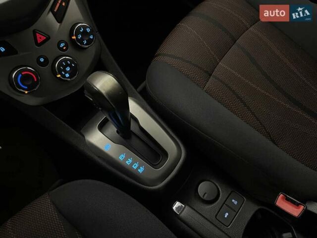 Коричневый Шевроле Соник, объемом двигателя 1.6 л и пробегом 163 тыс. км за 7471 $, фото 16 на Automoto.ua
