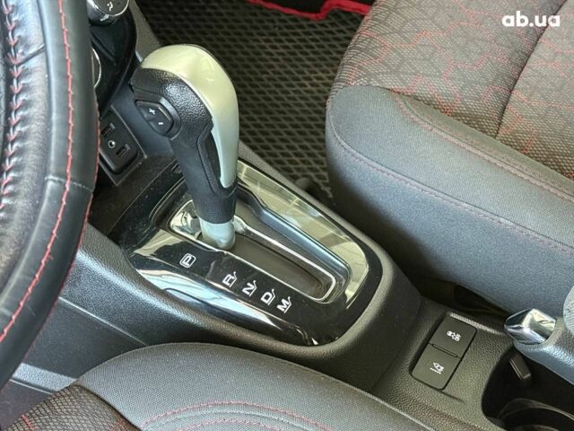 Красный Шевроле Соник, объемом двигателя 1.8 л и пробегом 80 тыс. км за 8990 $, фото 16 на Automoto.ua