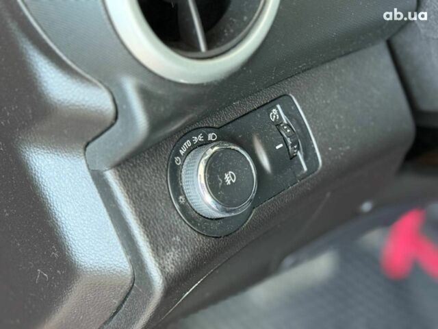 Красный Шевроле Соник, объемом двигателя 1.8 л и пробегом 80 тыс. км за 8990 $, фото 13 на Automoto.ua