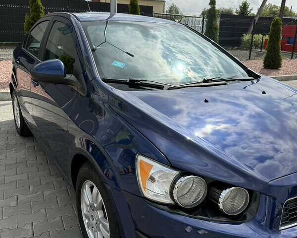 Шевроле Соник, объемом двигателя 1.4 л и пробегом 240 тыс. км за 2500 $, фото 4 на Automoto.ua