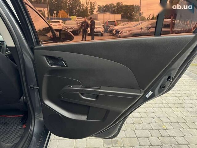 Шевроле Соник, объемом двигателя 0 л и пробегом 190 тыс. км за 6500 $, фото 27 на Automoto.ua