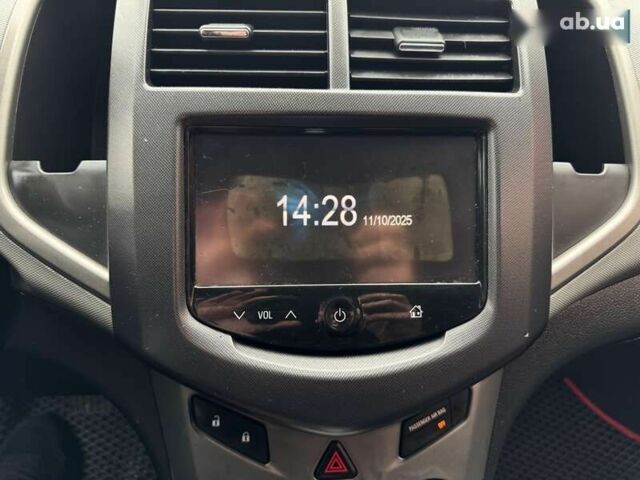 Шевроле Соник, объемом двигателя 0 л и пробегом 190 тыс. км за 6500 $, фото 21 на Automoto.ua