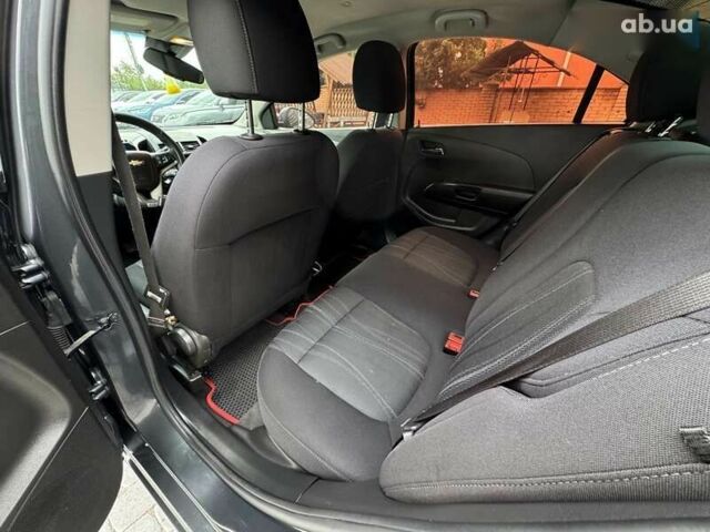 Шевроле Соник, объемом двигателя 0 л и пробегом 190 тыс. км за 6500 $, фото 2 на Automoto.ua