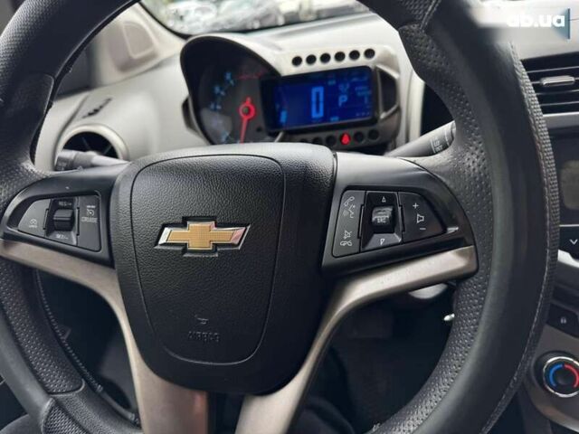 Шевроле Соник, объемом двигателя 0 л и пробегом 190 тыс. км за 6500 $, фото 23 на Automoto.ua