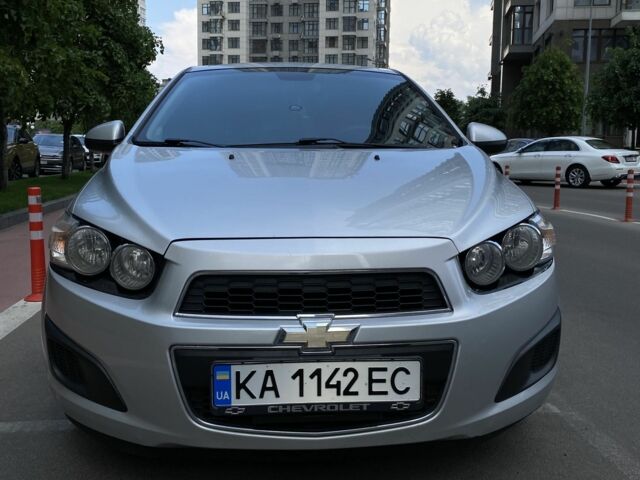 Серый Шевроле Соник, объемом двигателя 1.8 л и пробегом 247 тыс. км за 7300 $, фото 12 на Automoto.ua