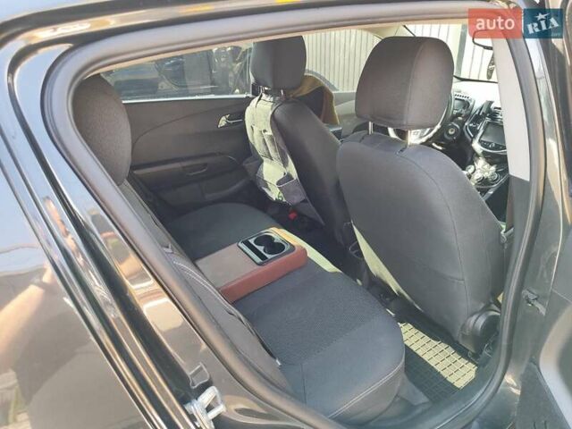 Серый Шевроле Соник, объемом двигателя 1.8 л и пробегом 220 тыс. км за 9000 $, фото 20 на Automoto.ua