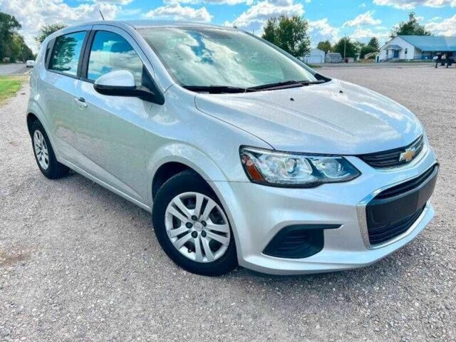 Серый Шевроле Соник, объемом двигателя 1.4 л и пробегом 33 тыс. км за 1500 $, фото 6 на Automoto.ua