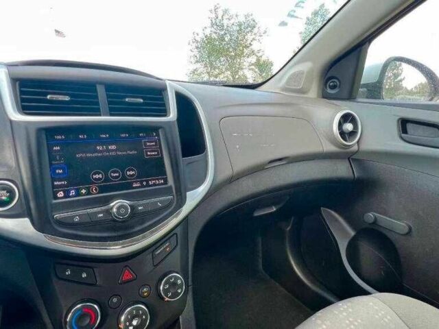 Серый Шевроле Соник, объемом двигателя 1.4 л и пробегом 33 тыс. км за 1500 $, фото 9 на Automoto.ua