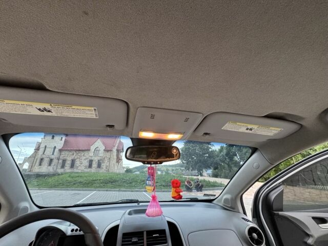 Серый Шевроле Соник, объемом двигателя 1.8 л и пробегом 251 тыс. км за 5950 $, фото 14 на Automoto.ua