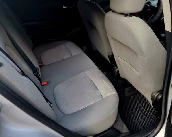 Сірий Шевроле Сонік, об'ємом двигуна 1.8 л та пробігом 268 тис. км за 5700 $, фото 6 на Automoto.ua