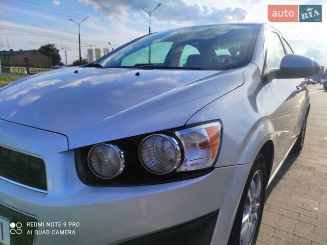 Серый Шевроле Соник, объемом двигателя 1.8 л и пробегом 174 тыс. км за 6500 $, фото 1 на Automoto.ua