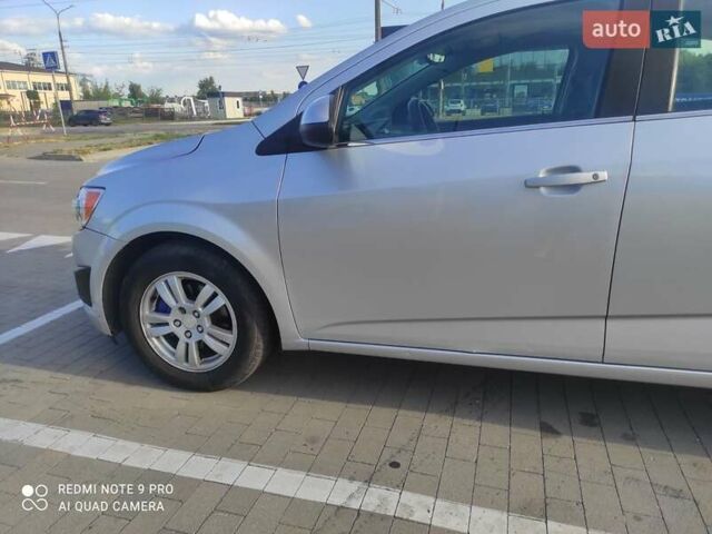 Серый Шевроле Соник, объемом двигателя 1.8 л и пробегом 174 тыс. км за 6500 $, фото 8 на Automoto.ua