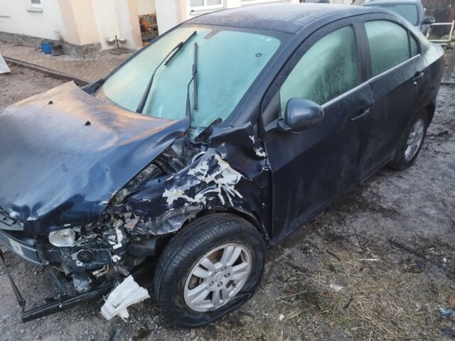 Серый Шевроле Соник, объемом двигателя 1.8 л и пробегом 87 тыс. км за 2300 $, фото 2 на Automoto.ua