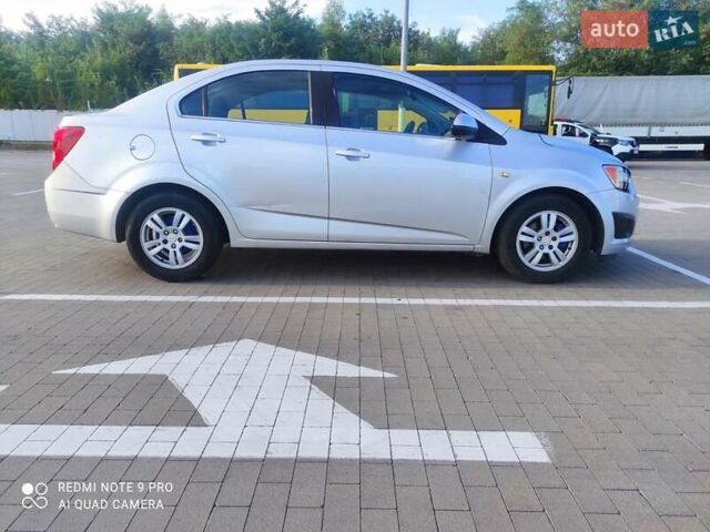 Серый Шевроле Соник, объемом двигателя 1.8 л и пробегом 174 тыс. км за 6500 $, фото 12 на Automoto.ua