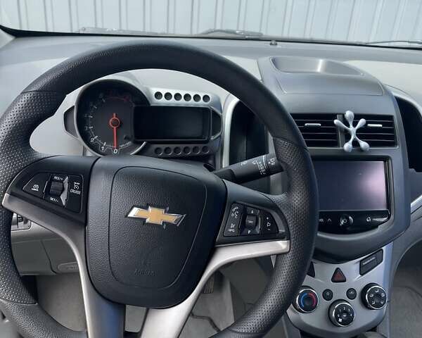 Шевроле Соник 2015 в Полтаве на Automoto.ua Серый Шевроле Соник, объемом двигателя 1.8 л и пробегом 173 тыс. км за 7000 $, фото 19 на Automoto.ua