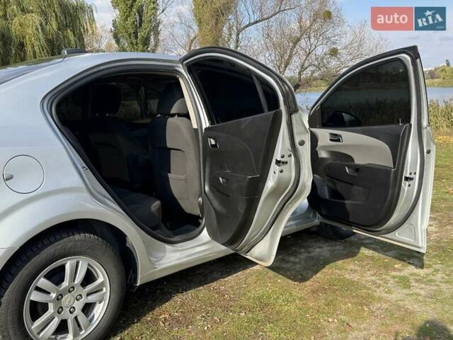 Шевроле Соник 2016 в Харькове на Automoto.ua Серый Шевроле Соник, объемом двигателя 1.8 л и пробегом 192 тыс. км за 7000 $, фото 9 на Automoto.ua