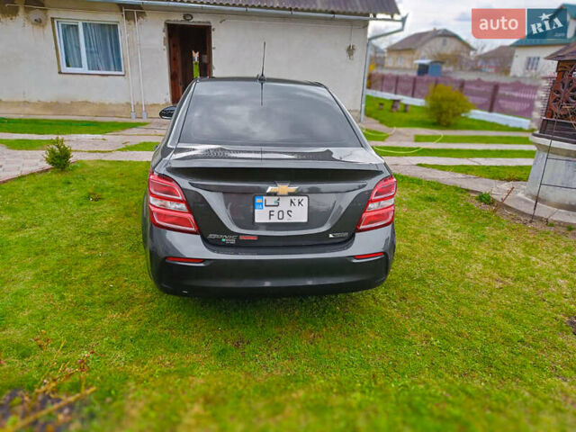 Серый Шевроле Соник, объемом двигателя 1.4 л и пробегом 228 тыс. км за 9500 $, фото 7 на Automoto.ua