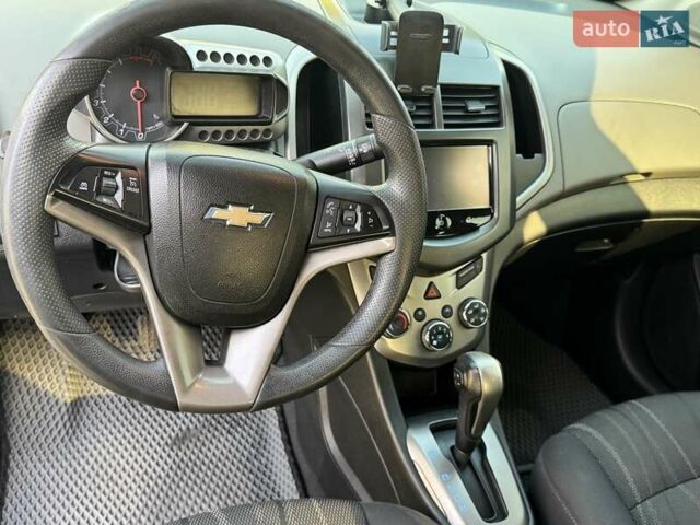 Шевроле Соник 2016 в Харькове на Automoto.ua Серый Шевроле Соник, объемом двигателя 1.8 л и пробегом 192 тыс. км за 7000 $, фото 17 на Automoto.ua