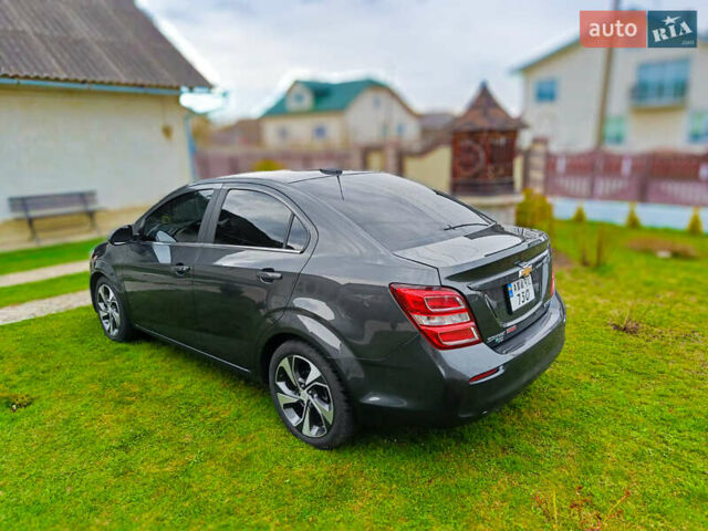 Серый Шевроле Соник, объемом двигателя 1.4 л и пробегом 228 тыс. км за 9500 $, фото 6 на Automoto.ua