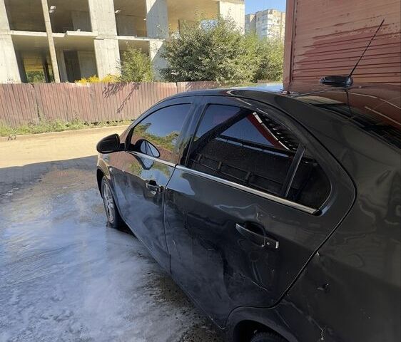 Сірий Шевроле Сонік, об'ємом двигуна 1.8 л та пробігом 120 тис. км за 4500 $, фото 7 на Automoto.ua