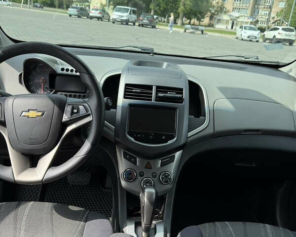Синий Шевроле Соник, объемом двигателя 1.4 л и пробегом 220 тыс. км за 6700 $, фото 9 на Automoto.ua