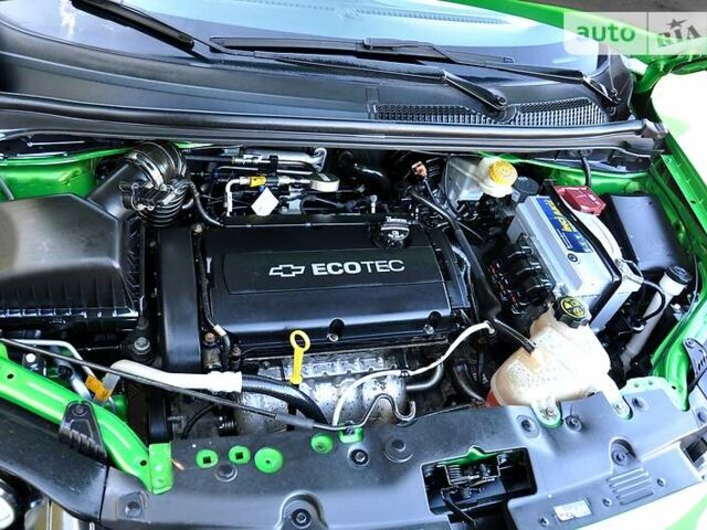 Зеленый Шевроле Соник, объемом двигателя 1.8 л и пробегом 121 тыс. км за 6500 $, фото 27 на Automoto.ua