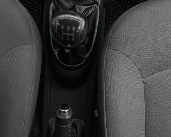 Шевроле Спарк 2010 у Києві на Automoto.ua Білий Шевроле Спарк, об'ємом двигуна 1 л та пробігом 219 тис. км за 4500 $, фото 21 на Automoto.ua