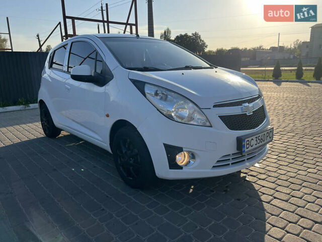 Білий Шевроле Спарк, об'ємом двигуна 1 л та пробігом 170 тис. км за 3500 $, фото 2 на Automoto.ua