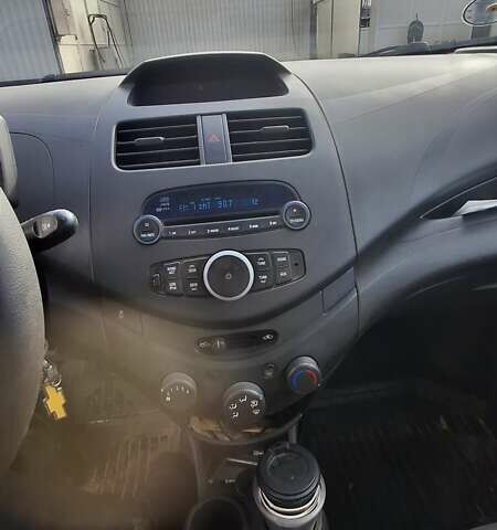 Шевроле Спарк 2011 у Александрие на Automoto.ua Білий Шевроле Спарк, об'ємом двигуна 1 л та пробігом 182 тис. км за 4000 $, фото 10 на Automoto.ua