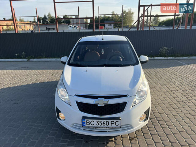 Білий Шевроле Спарк, об'ємом двигуна 1 л та пробігом 170 тис. км за 3500 $, фото 3 на Automoto.ua