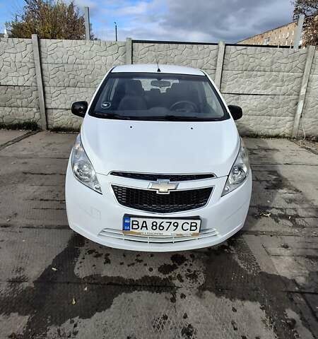 Шевроле Спарк 2011 у Александрие на Automoto.ua Білий Шевроле Спарк, об'ємом двигуна 1 л та пробігом 182 тис. км за 4000 $, фото 1 на Automoto.ua