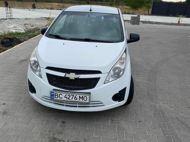 Білий Шевроле Спарк, об'ємом двигуна 1.2 л та пробігом 75 тис. км за 4900 $, фото 6 на Automoto.ua