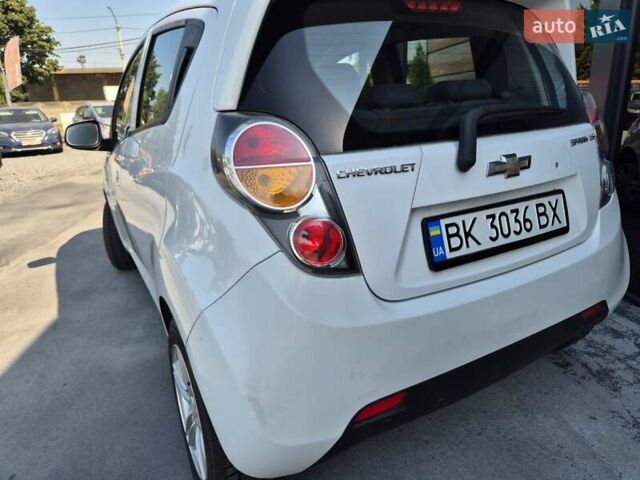 Белый Шевроле Спарк, объемом двигателя 1 л и пробегом 94 тыс. км за 4943 $, фото 16 на Automoto.ua