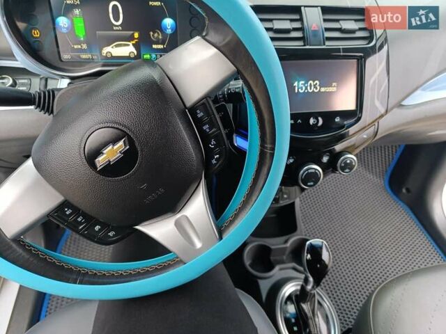 Белый Шевроле Спарк, объемом двигателя 0 л и пробегом 199 тыс. км за 5500 $, фото 4 на Automoto.ua