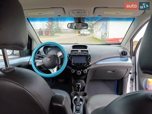 Белый Шевроле Спарк, объемом двигателя 0 л и пробегом 199 тыс. км за 5500 $, фото 7 на Automoto.ua