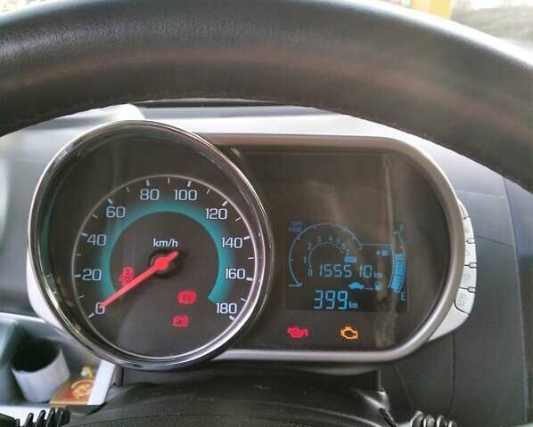 Білий Шевроле Спарк, об'ємом двигуна 1.21 л та пробігом 156 тис. км за 5600 $, фото 13 на Automoto.ua
