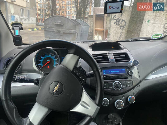 Белый Шевроле Спарк, объемом двигателя 1 л и пробегом 110 тыс. км за 3000 $, фото 9 на Automoto.ua