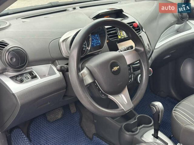 Білий Шевроле Спарк, об'ємом двигуна 1.21 л та пробігом 144 тис. км за 6500 $, фото 8 на Automoto.ua
