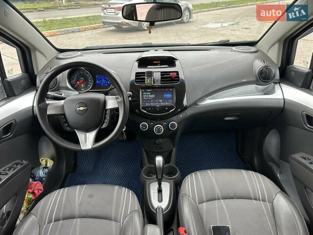 Білий Шевроле Спарк, об'ємом двигуна 1.21 л та пробігом 144 тис. км за 6500 $, фото 10 на Automoto.ua