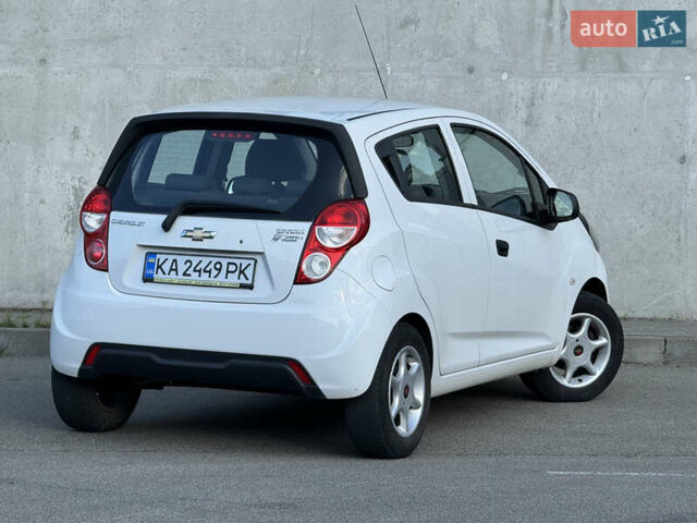 Белый Шевроле Спарк, объемом двигателя 1 л и пробегом 143 тыс. км за 3600 $, фото 11 на Automoto.ua