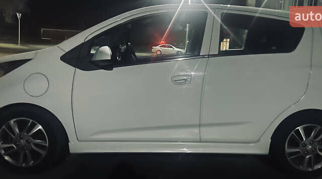 Білий Шевроле Спарк, об'ємом двигуна 0 л та пробігом 55 тис. км за 7700 $, фото 14 на Automoto.ua