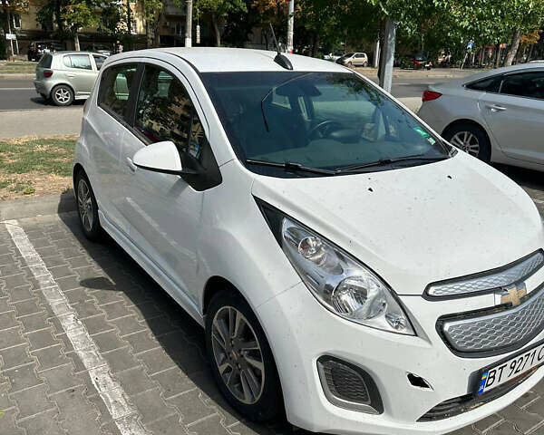 Білий Шевроле Спарк, об'ємом двигуна 0 л та пробігом 59 тис. км за 6900 $, фото 3 на Automoto.ua