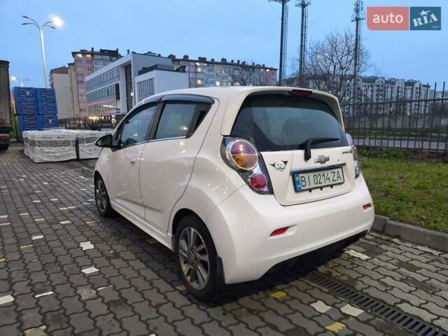 Белый Шевроле Спарк, объемом двигателя 0 л и пробегом 84 тыс. км за 6900 $, фото 11 на Automoto.ua